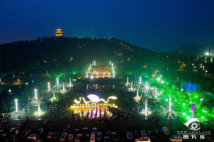 青龙山公园夜景