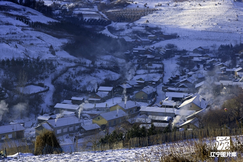 ѩ峿